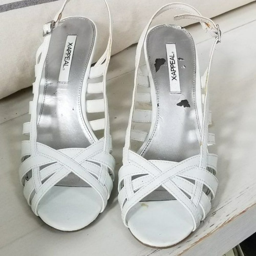 XAppeal Pippa White Sandals Open Toe Size 9